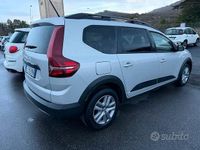 Usata Dacia Jogger Comfort 110 CV (80 kW) 2023 Grigio Monovolume