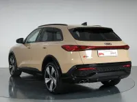 Usata Audi Q5 Edition .1 204 CV (150 kW) 2025 Oro sakhir metallizzato SUV