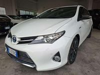 Usata Toyota Auris Hybrid Active 99 CV (72 kW) 2013 Bianco Berlina