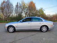 Usata Jaguar S-Type S 238 CV (175 kW) 2001 Grigio Berlina