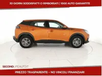 Usata Peugeot e-2008 Active 100 kW (136 CV) 2021 Argento SUV