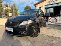 Usata Lancia Ypsilon Platinum 69 CV (50 kW) 2019 Nero Utilitaria