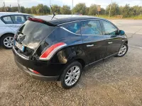 Usata Lancia Delta Gold 190 CV (139 kW) 2012 Nero Utilitaria
