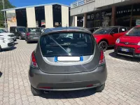 Usata Lancia Ypsilon Gold 69 CV (50 kW) 2015 Grigio Utilitaria