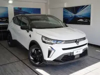 Nuova Renault Captur Techno 122 CV (89 kW) 2026 Bianco pèerla + tetto nero SUV
