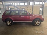 Usata VW Touareg 224 CV (164 kW) 2006 Rosso SUV