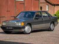 Usata Mercedes 190 90 CV (66 kW) 1990 Grigio Berlina