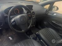 Usata Opel Corsa Edition 75 CV (55 kW) 2013 Grigio Utilitaria