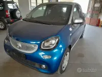 Usata Smart ForFour Prime 90 CV (66 kW) 2016 Blu Utilitaria