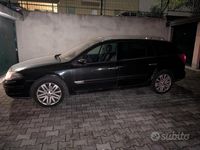 Usata Renault Laguna II 130 CV (95 kW) 2006 Nero Station wagon