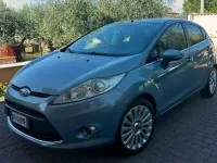 Usata Ford Fiesta Titanium 82 CV (60 kW) 2009 Blu/azzurro Berlina