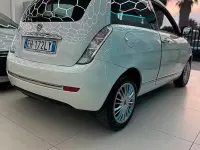Usata Lancia Ypsilon 69 CV (50 kW) 2011 Bianco Utilitaria