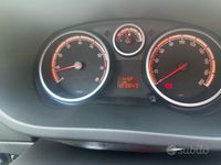 Usata Opel Corsa 54 CV (39 kW) 2014 Bianco Utilitaria