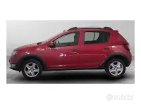 Usata Dacia Sandero Stepway 90 CV (66 kW) 2014 Nero Berlina