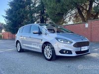 Usata Ford S-MAX Titanium 150 CV (110 kW) 2016 Grigio Monovolume