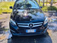 Usata Mercedes B180 114 CV (83 kW) 2017 Nero Utilitaria