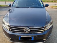 Usata VW Passat 140 CV (102 kW) 2011 Blu Station wagon
