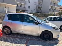 Usata Renault Scénic III 110 CV (80 kW) 2014 Grigio Monovolume