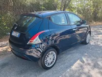 Usata Lancia Ypsilon Gold 95 CV (69 kW) 2016 Bluazzurro Utilitaria