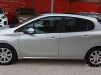Usata Peugeot 208 Allure 75 CV (55 kW) 2016 Grigio Utilitaria