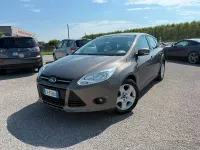 Usata Ford Focus 120 CV (88 kW) 2014 Grigio Berlina
