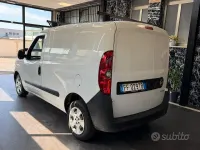 Usata Opel Combo 95 CV (69 kW) 2016 Bianco Monovolume