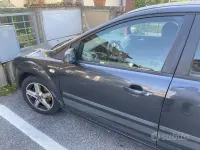 Usata Ford Focus 90 CV (66 kW) 2006 Grigio Station wagon