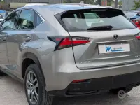 Usata Lexus NX300h 155 CV (114 kW) 2017 Blu SUV