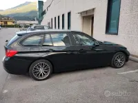 Usata BMW 318 Luxury Line 116 CV (85 kW) 2014 Nero Station wagon