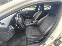 Usata Mercedes GLA200 136 CV (100 kW) 2015 Bianco SUV