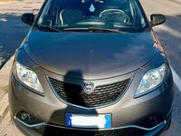Usata Lancia Ypsilon 67 CV (49 kW) 2015 Grigio Utilitaria
