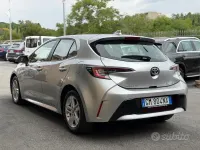Usata Toyota Corolla Business Edition 98 CV (72 kW) 2023 Grigio Berlina