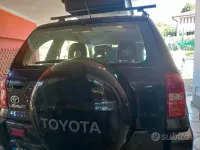 Usata Toyota RAV4 116 CV (85 kW) 2005 SUV