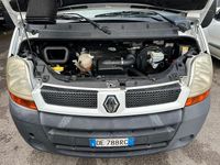 Usata Renault Master T28 119 CV (87 kW) 2006 Bianco Monovolume