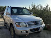Usata Mitsubishi Pajero 100 CV (73 kW) 2001 Grigio SUV