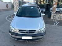 Usata Opel Zafira 101 CV (74 kW) 2004 Argento Monovolume