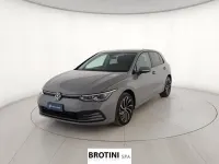 Usata VW Golf VIII Life 110 CV (80 kW) 2023 Grigio metallizzato Berlina