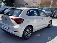 Usata VW Polo Life 95 CV (69 kW) 2023 Beige Berlina