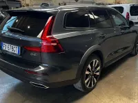 Usata Volvo V60 CC Business Edition 190 CV (139 kW) 2019 Nero Station wagon