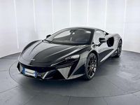 Nuova McLaren Artura 700 CV (514 kW) 2026 Nero Coupé