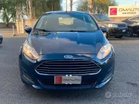 Usata Ford Fiesta 75 CV (55 kW) 2015 Blu Utilitaria