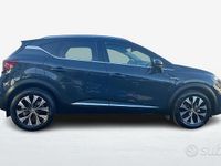 Usata Renault Captur Techno 160 CV (117 kW) 2023 Blu scuro SUV