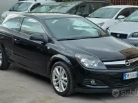 Usata Opel Astra GTC Cosmo 101 CV (74 kW) 2008 Nero Berlina