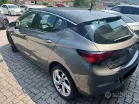 Usata Opel Astra Dynamic 136 CV (100 kW) 2019 Grigio Berlina