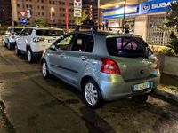 Usata Toyota Yaris 90 CV (66 kW) 2007 Grigio Utilitaria