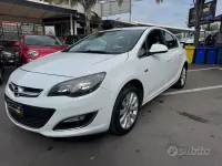 Usata Opel Astra Business 130 CV (95 kW) 2014 Bianco Berlina