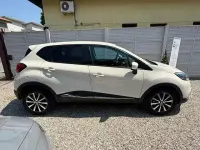 Usata Renault Captur 90 CV (66 kW) 2013 Beige SUV