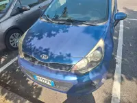 Usata Kia Rio 75 CV (55 kW) 2012 Bluazzurro Berlina