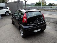 Usata Peugeot 107 68 CV (50 kW) 2010 Nero Utilitaria