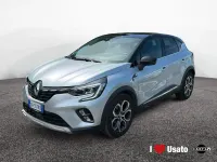 Usata Renault Captur Intens 101 CV (74 kW) 2023 Varsavia SUV